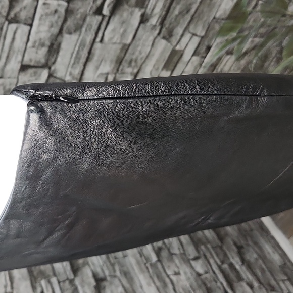 Ann Taylor Leather Skirt - Picture 4 of 8